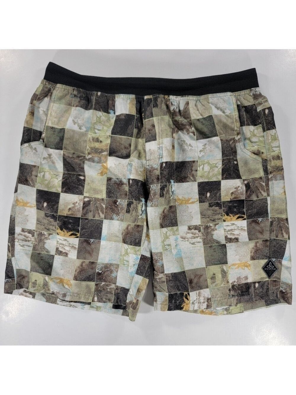 PrAna Breathe Mojo Shorts Mens XL Performance Pockets Stretch Patchwork Tropical